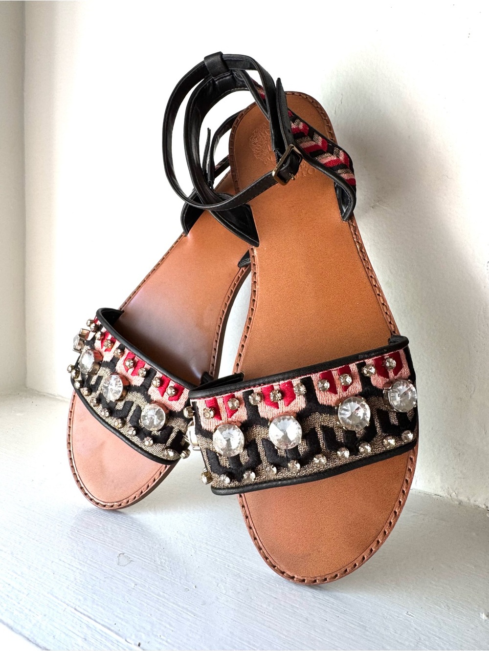 Vince Camuto Akitta Embellished Leather Strap Sandals in Black and Tan